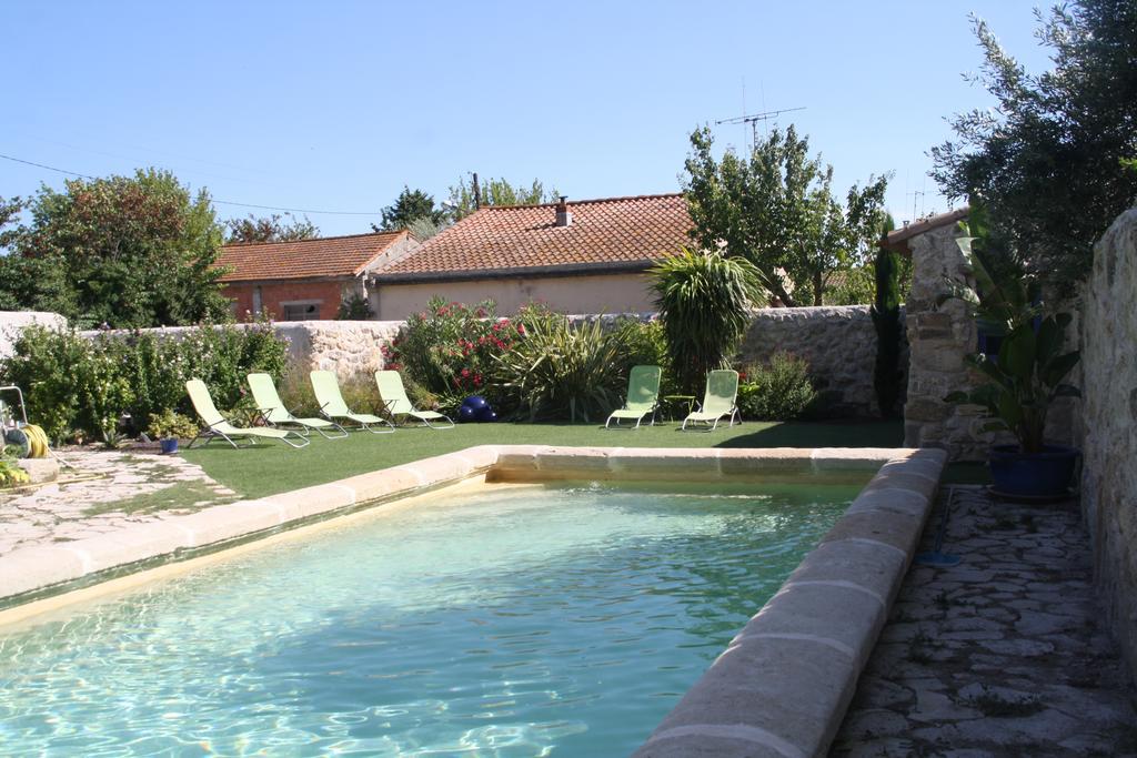 Aux Pots Bleus Bed & Breakfast Nissan-lez-Enserune Exterior photo
